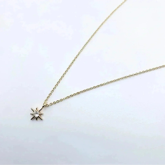 GOLD Petit Star Necklace for woman | Dainty Cross Necklace | CZ Pendant Cross… - Picture 1 of 6